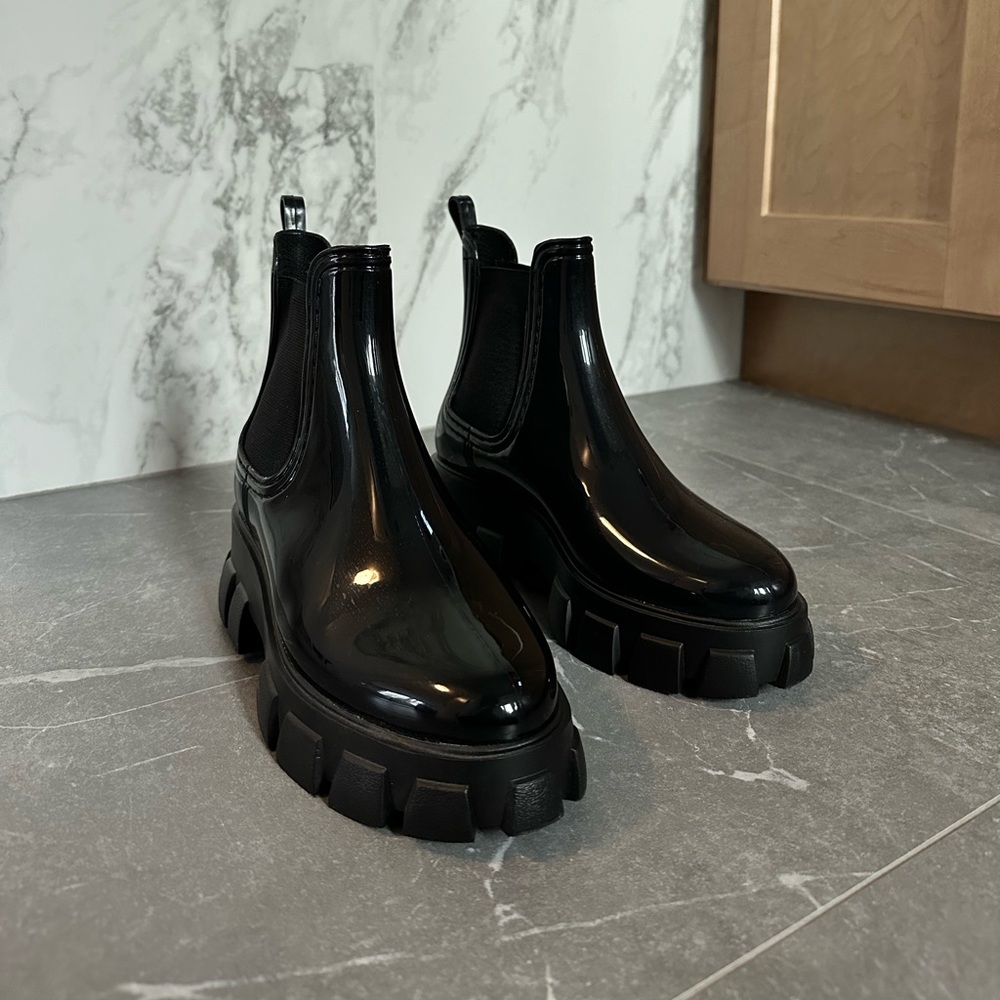 Platform Boots - Picture 2 of 8
